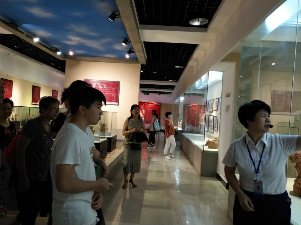 讲解图片_meitu_3.jpg 讲解图片_meitu_3.jpg