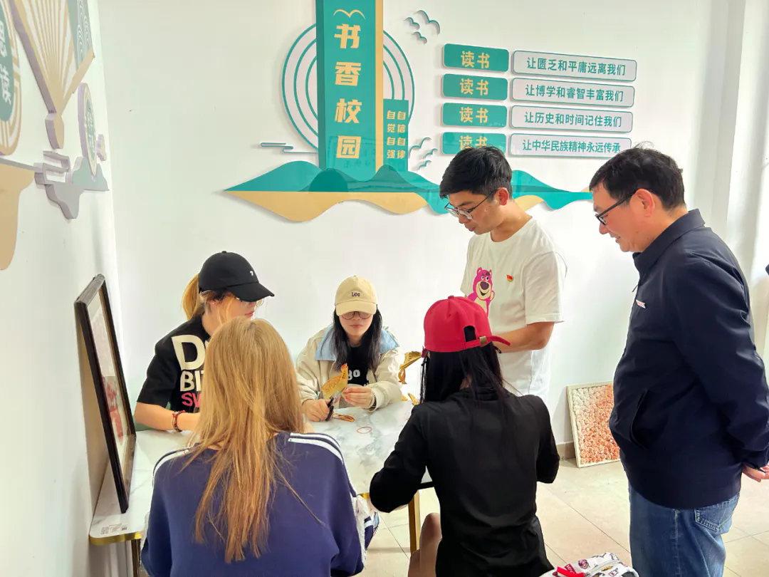 “弘扬雷锋精神🛌🏿，传承民族文化”主题党日1.webp.png